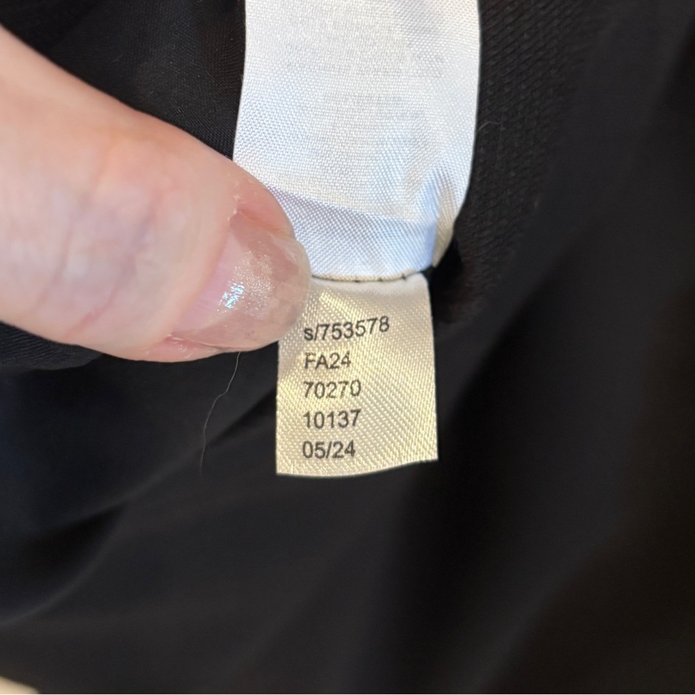 LOFT Women's Black Twill Double-Breasted Blazer. Size 14 - Picture 9 of 10